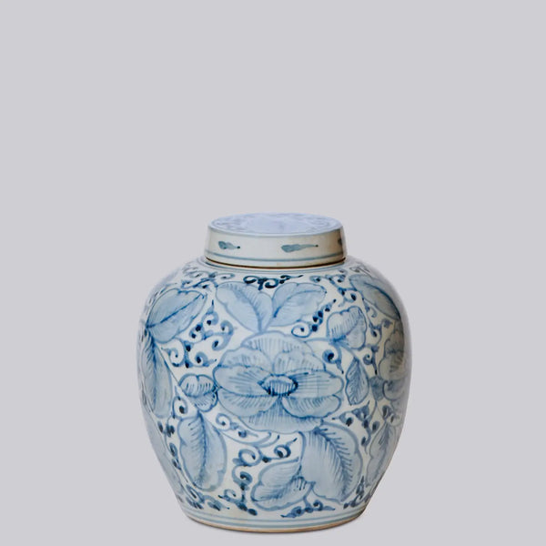 Blue and White Flat Top Porcelain Rose Jar